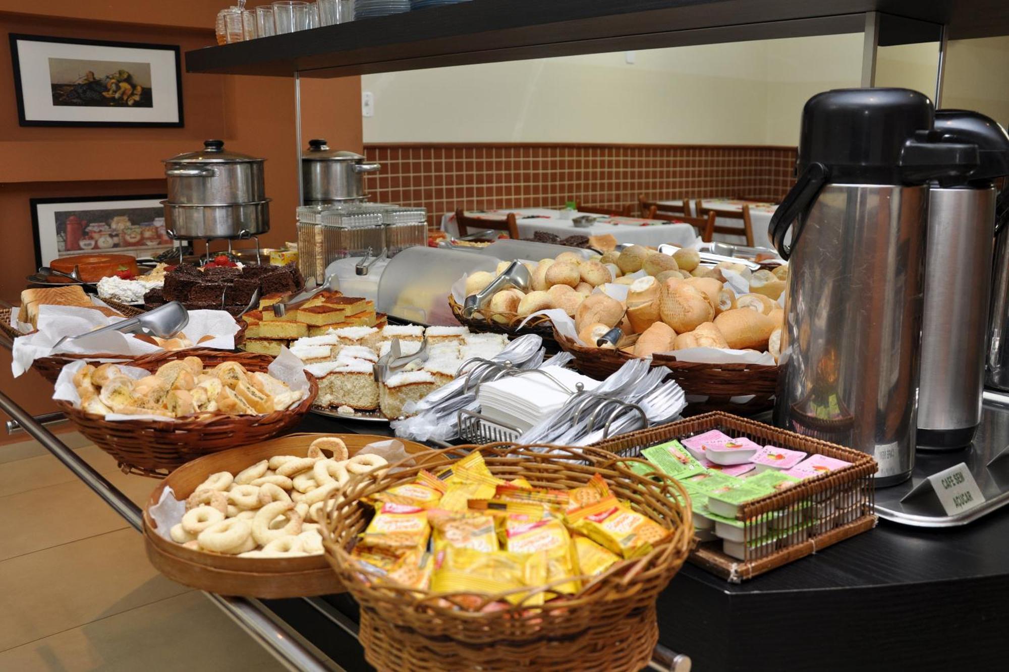 Hotel Carolina Plaza Uberaba Bagian luar foto