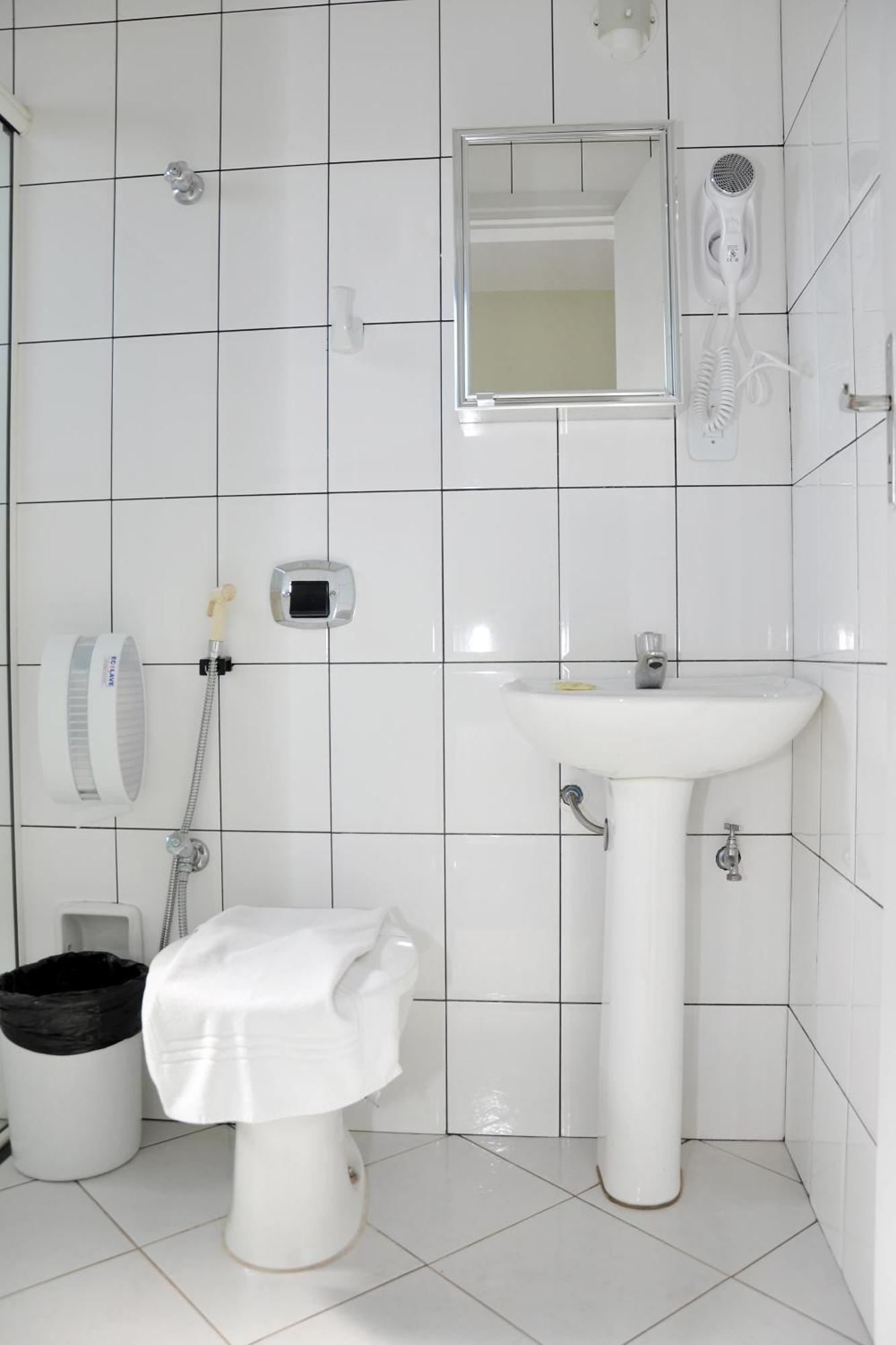 Hotel Carolina Plaza Uberaba Ruang foto