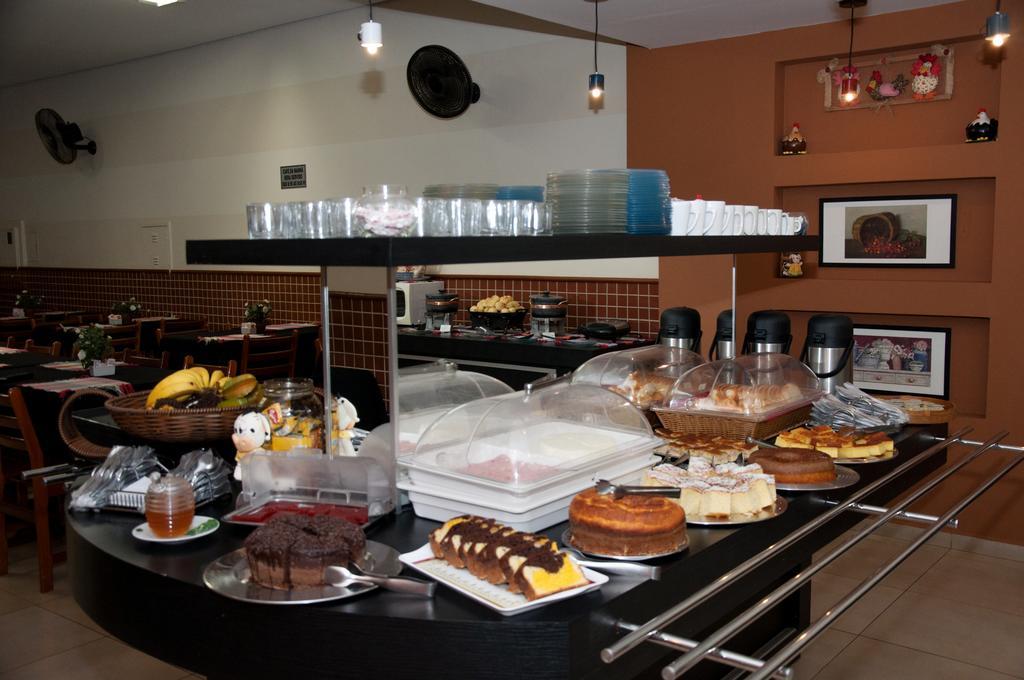 Hotel Carolina Plaza Uberaba Bagian luar foto